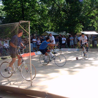 bicicelta-fotbal.jpg