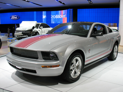 ford-warriors-in-pink-mustang.jpg